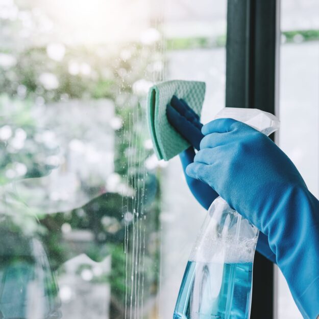 Empresa de limpieza de cristales Valencia profesional Empresa de limpieza de cristales Valencia profesional